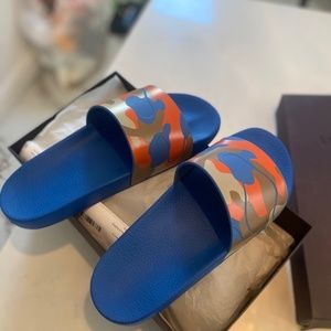 Men Valentino slides size 9